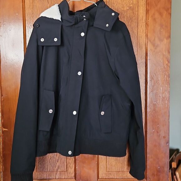 Hollister Faux Fur-Lined All-Weather Womens Jacket XL - Picture 3 of 10